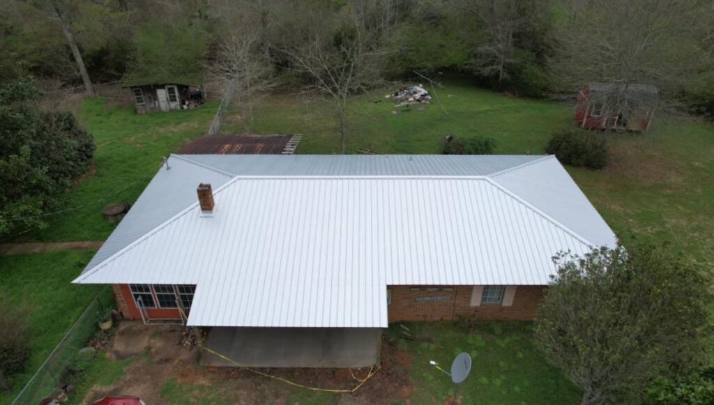 Metal Roofing in Mississippi: Things You Need to Know Before Hiring a Contractor